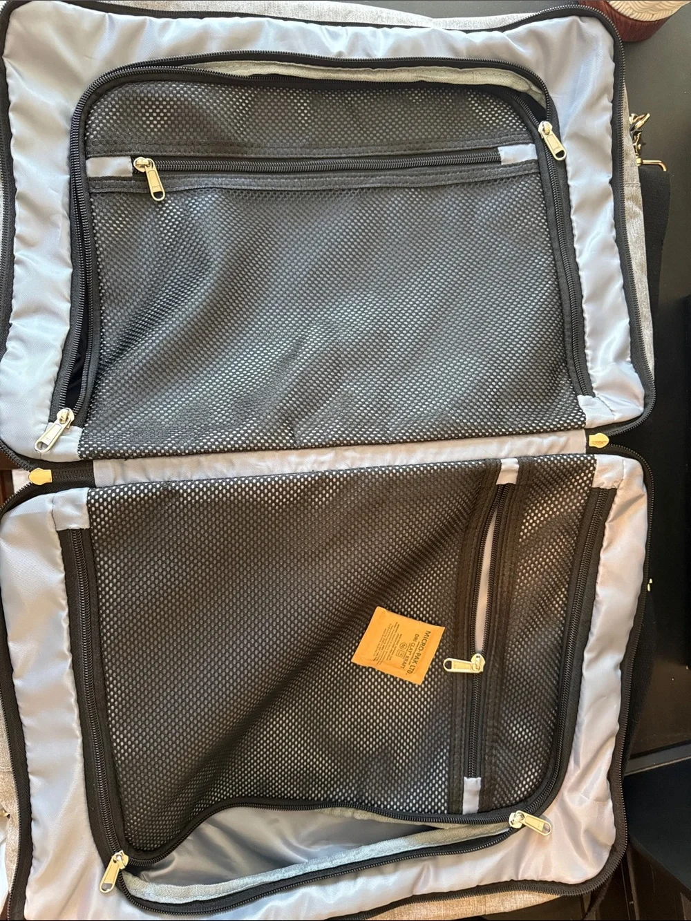 Source Unknown Gray and Black Men’s Duffel Bag with Detachable Strap